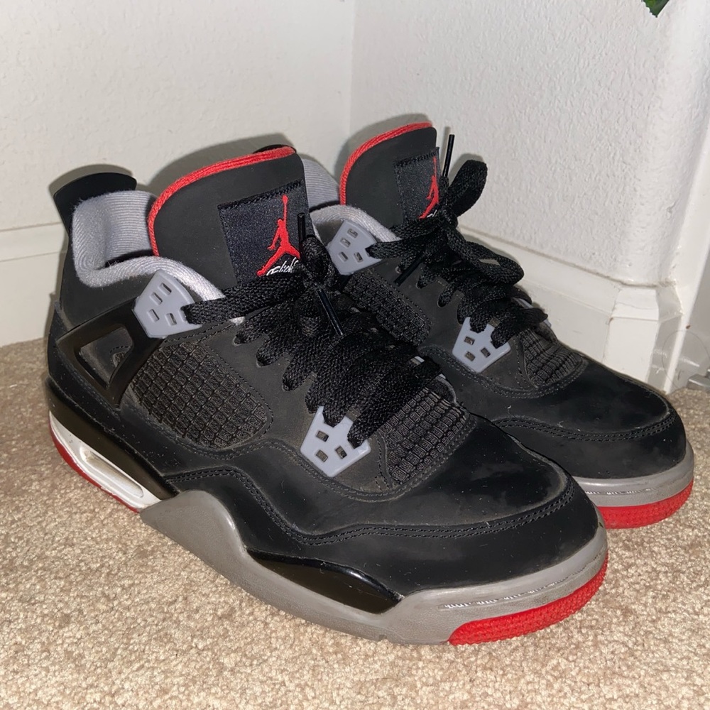 Jordan 4 “Bred”